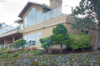 Photo 5: 801 6880 Wallace Dr in BRENTWOOD BAY: CS Brentwood Bay Row/Townhouse for sale (Central Saanich)  : MLS®# 841142
