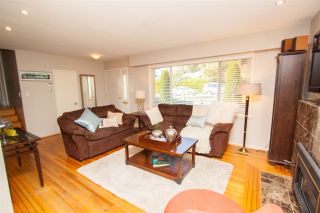 Photo 6: 953 DRAYTON Street in North Vancouver: Calverhall House for sale in "CALVERHALL" : MLS®# R2112322