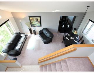 Photo 3: 52 KEELEGATE Place in WINNIPEG: St Vital Residential for sale (South East Winnipeg)  : MLS®# 2915677