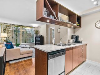Photo 4: 308 1001 RICHARDS Street in Vancouver: Downtown VW Condo for sale in "Miro" (Vancouver West)  : MLS®# R2649704