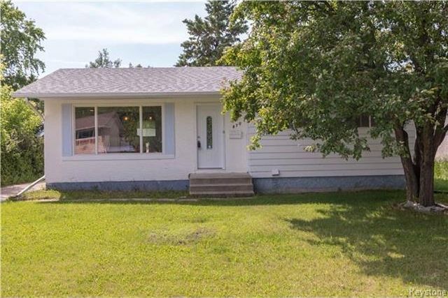 Main Photo: 870 Community Row in Winnipeg: Charleswood Residential for sale (1G)  : MLS®# 1716731