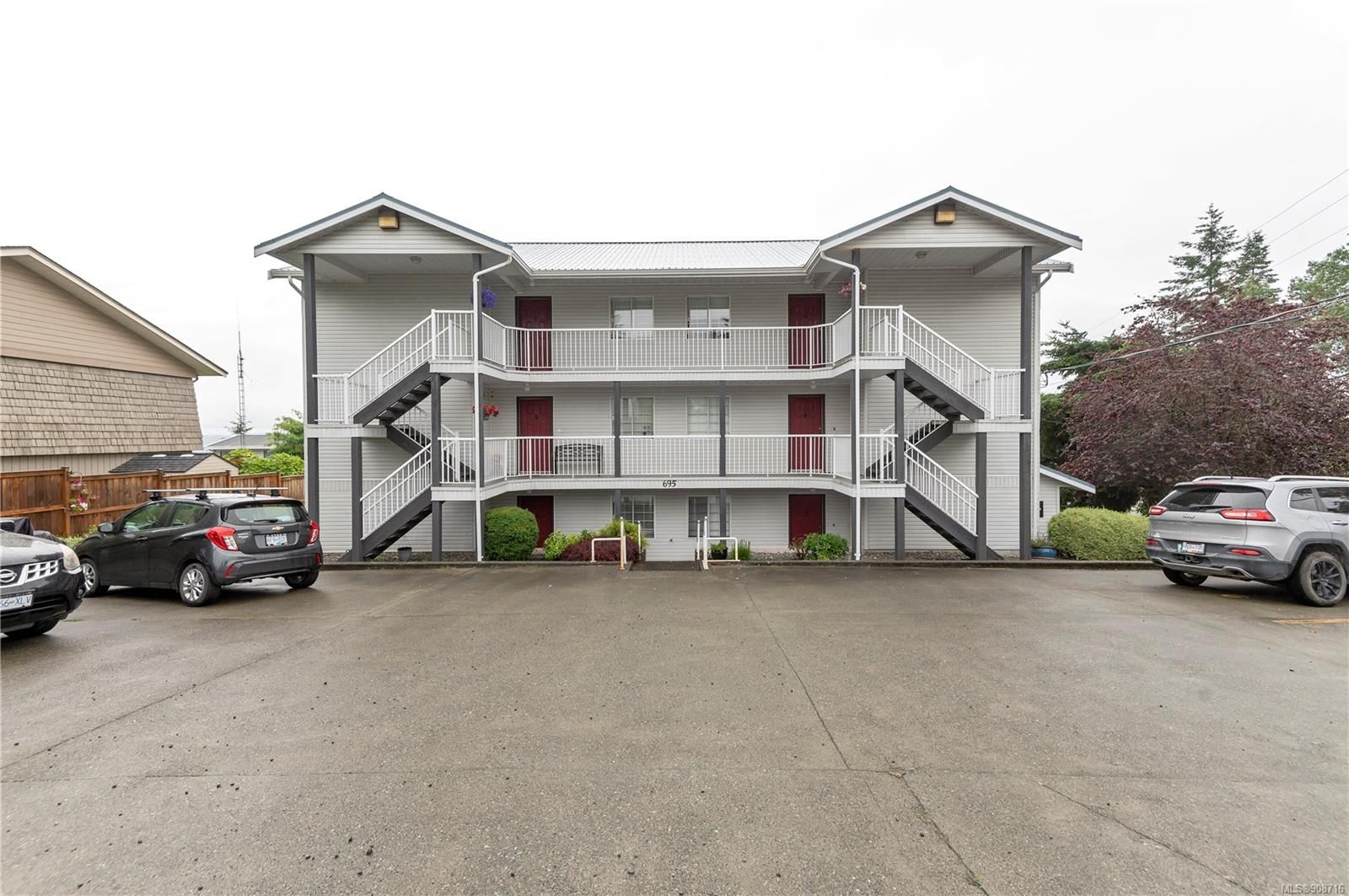 Main Photo: 6 695 Upland Dr in Campbell River: CR Campbell River Central Condo for sale : MLS®# 908716