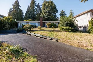 Photo 1: 2996 SPURAWAY Avenue in Coquitlam: Ranch Park House for sale : MLS®# R2764378
