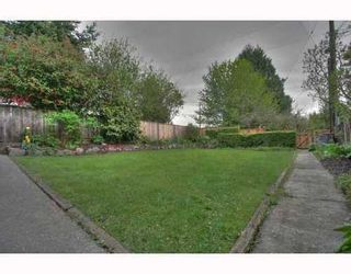 Photo 2: 396 39TH Ave in Vancouver East: Main Home for sale ()  : MLS®# V764906