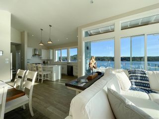 Photo 3: 812 Sunset Pt in Sooke: Sk Becher Bay Single Family Residence for sale : MLS®# 963060