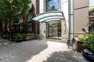 Photo 2: 1402 1055 HOMER Street in Vancouver: Yaletown Condo for sale in "DOMUS" (Vancouver West)  : MLS®# R2246941