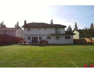 Photo 8: 18251 59A Ave in Surrey: Cloverdale BC House for sale (Cloverdale)  : MLS®# F2622326
