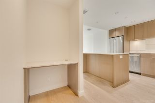 Photo 17: 906 111 E 1ST Avenue in Vancouver: Mount Pleasant VE Condo for sale in "BLOCK 100" (Vancouver East)  : MLS®# R2477003
