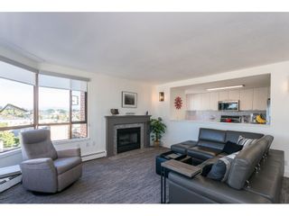 Photo 1: 701 15111 RUSSELL Avenue: White Rock Condo for sale in "Pacific Terrace" (South Surrey White Rock)  : MLS®# R2548826