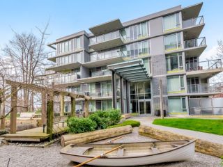 Photo 1: 107 3162 RIVERWALK Avenue in Vancouver: South Marine Condo for sale (Vancouver East)  : MLS®# R2510419