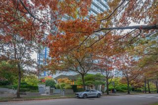 Photo 2: 803 1710 BAYSHORE Drive in Vancouver: Coal Harbour Condo for sale (Vancouver West)  : MLS®# R2737259