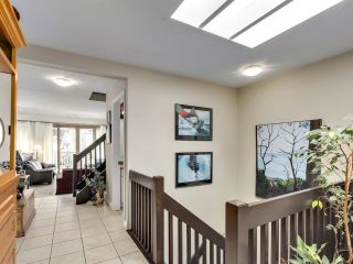Photo 2: 21 4957 MARINE Drive in West Vancouver: Olde Caulfeild Townhouse for sale : MLS®# R2761432