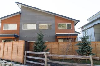 Photo 2: 41294 HORIZON Drive in Squamish: Tantalus 1/2 Duplex for sale in "Skyridge" : MLS®# R2666626