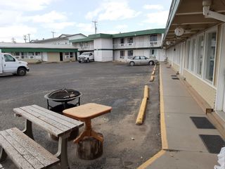 Photo 1: 28 rooms Motel for sale BC, Northern BC: Business with Property for sale : MLS®# 193246
