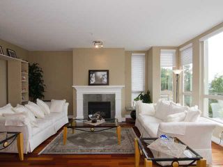 Photo 4: 2411 SHADBOLT LN in West Vancouver: Panorama Village Townhouse for sale in "Klahaya" : MLS®# V1021422