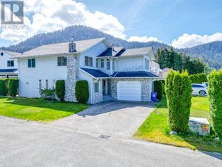 Photo 2: 100 COLLART PLACE in Prince Rupert: House for sale : MLS®# R2781350