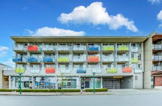 Main Photo: PH9 5388 GRIMMER Street in Burnaby: Metrotown Condo for sale (Burnaby South)  : MLS®# R2876414