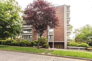 Photo 1: 404 5350 BALSAM Street in Vancouver: Kerrisdale Condo for sale in "Balsam House" (Vancouver West)  : MLS®# R2301031