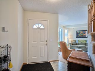 Photo 4: 59 Scenic Gardens NW in Calgary: Scenic Acres Semi Detached for sale : MLS®# A1157522