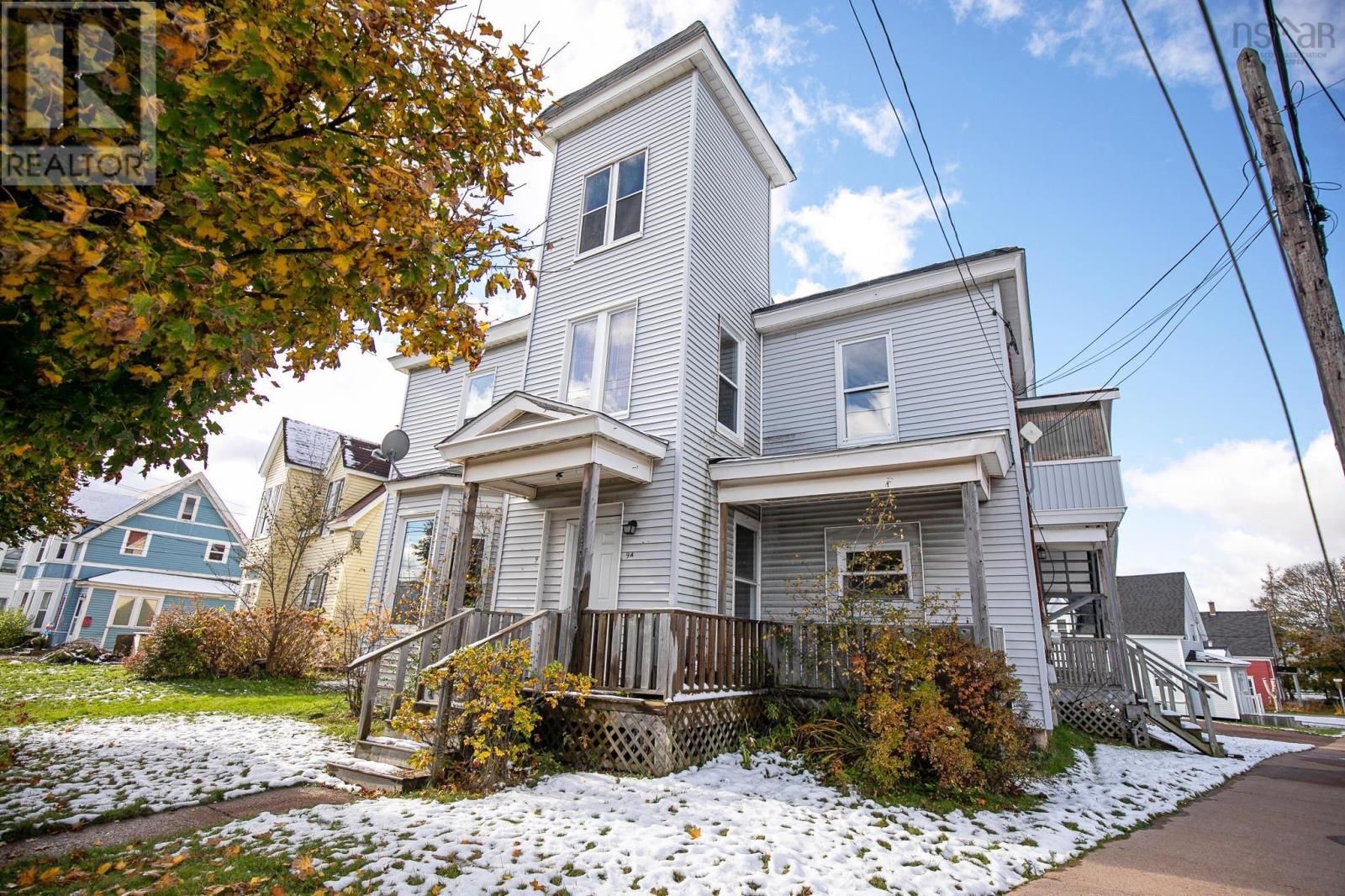 Main Photo: 9 West Victoria Street in Amherst: Multi-family for sale : MLS®# 202324198