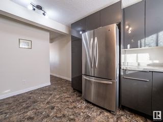 Photo 21: 427 DUNLUCE Road in Edmonton: Zone 27 Townhouse for sale : MLS®# E4320960
