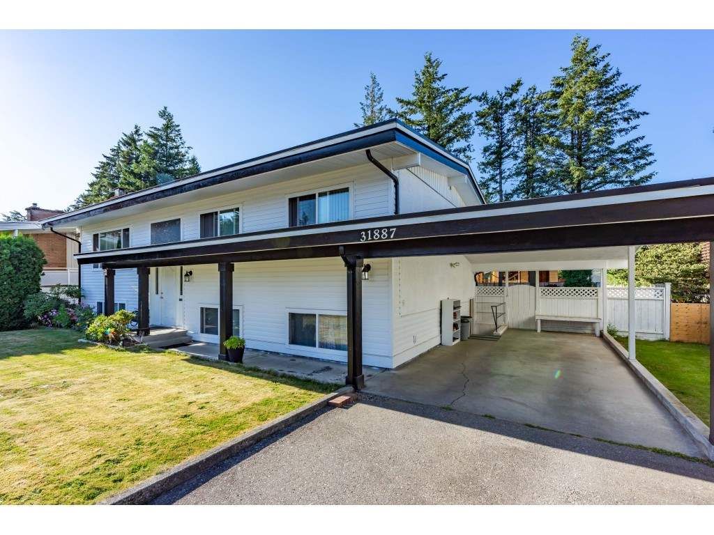 Main Photo: 31887 GLENWOOD Avenue in Abbotsford: Abbotsford West House for sale : MLS®# R2481426