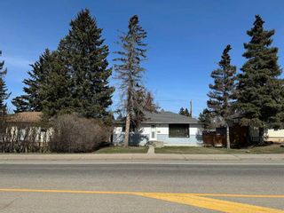 Photo 3: 8520 Bowness Road NW in Calgary: Bowness Detached for sale : MLS®# A2124581