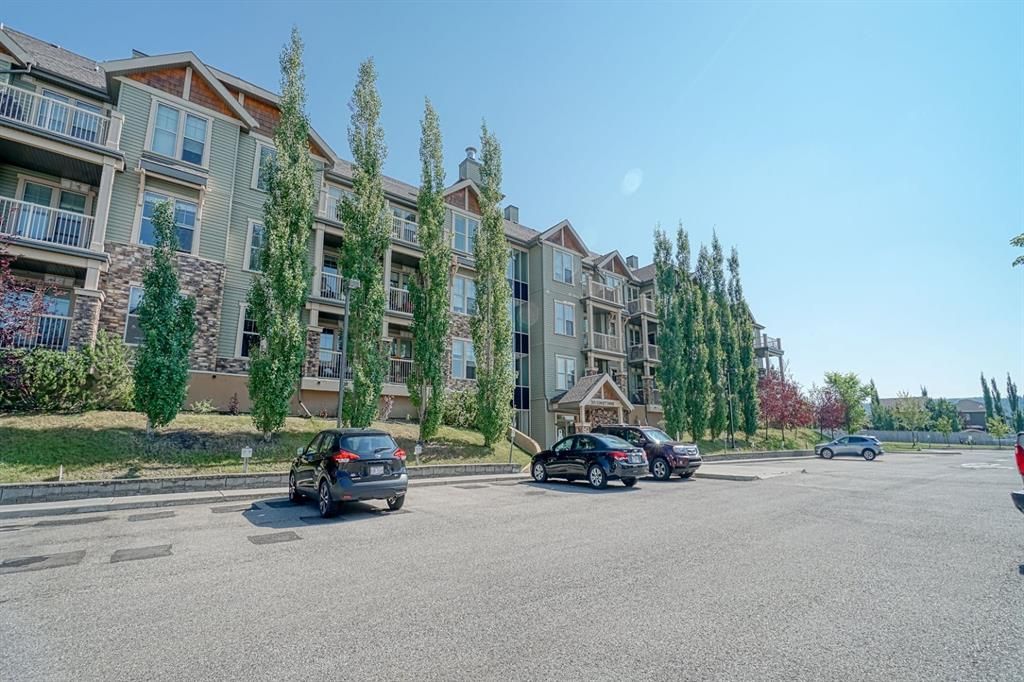 Main Photo: 104 205 Sunset Drive: Cochrane Apartment for sale : MLS®# A1253873