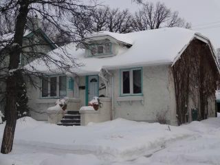 Photo 1: 270 Beaverbrook Street in WINNIPEG: River Heights / Tuxedo / Linden Woods Residential for sale (South Winnipeg)  : MLS®# 1301661