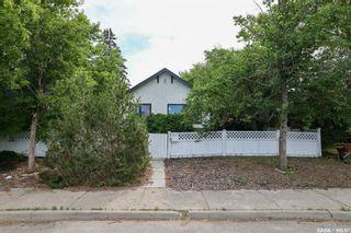 Photo 2: 2127 Broder Street in Regina: Broders Annex Residential for sale : MLS®# SK901167