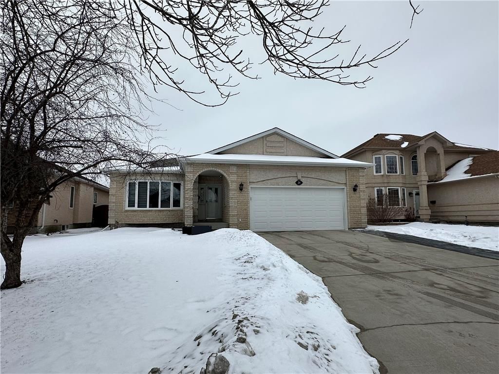 Main Photo: 24 Verona Drive in Winnipeg: Amber Trails Residential for sale (4F)  : MLS®# 202403005