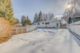 Photo 27: 24 Armstrong Crescent SE in Calgary: Acadia Detached for sale : MLS®# A2025136