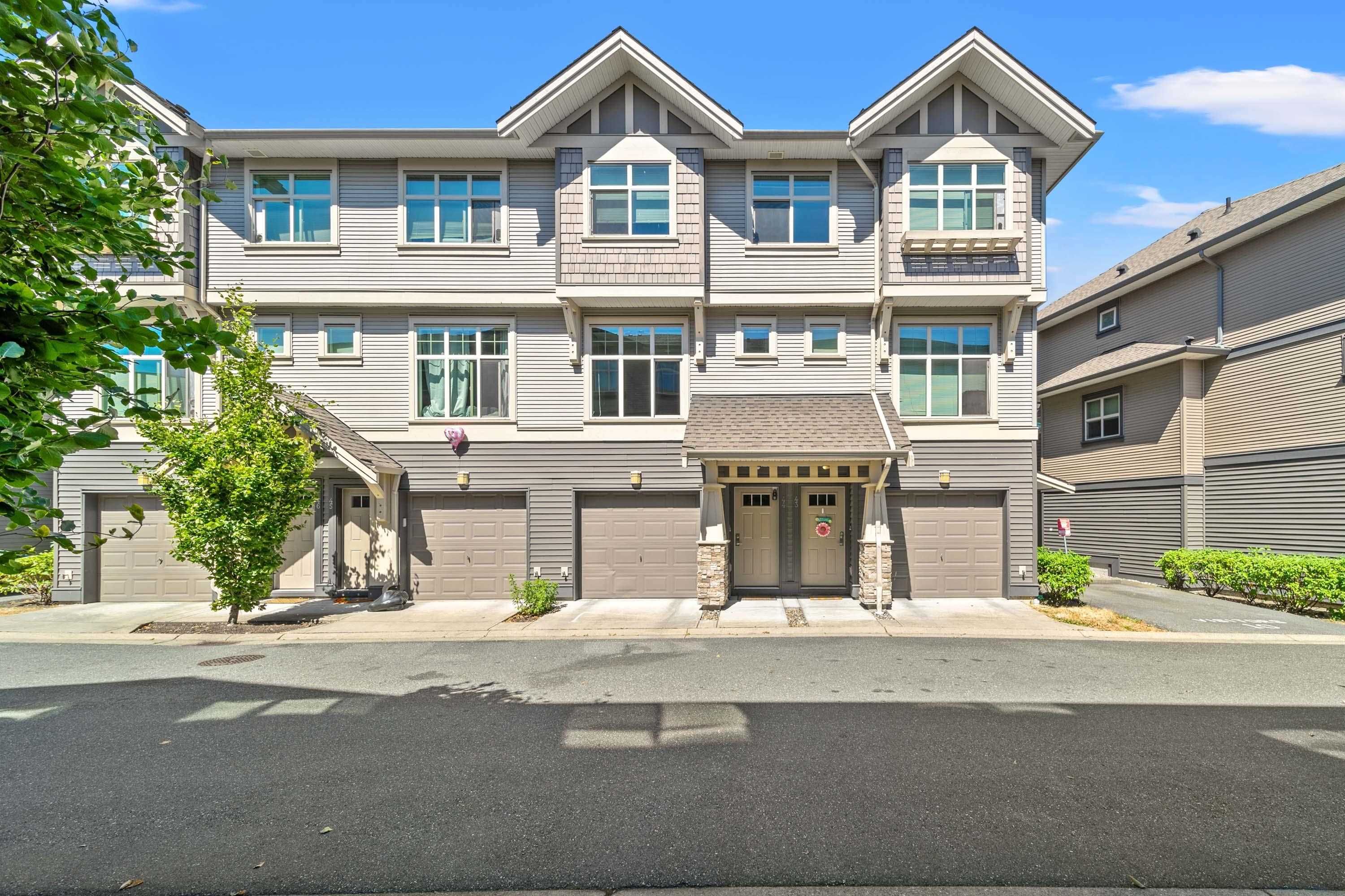 Main Photo: 44 31125 WESTRIDGE Place in Abbotsford: Abbotsford West Townhouse for sale : MLS®# R2715421