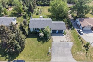 Photo 1: 30 Karens Crescent in Oak Bluff: RM of MacDonald Residential for sale (R08)  : MLS®# 202310279