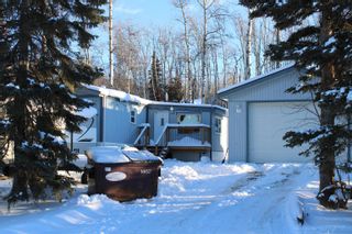 Photo 2: 13236 PARADISE Street in Charlie Lake: Lakeshore Manufactured Home for sale in "CHARLIE LAKE" (Fort St. John)  : MLS®# R2743995