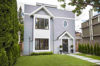 Photo 1: 3622 CAROLINA STREET in Vancouver: Fraser VE House for sale (Vancouver East)  : MLS®# R2093767