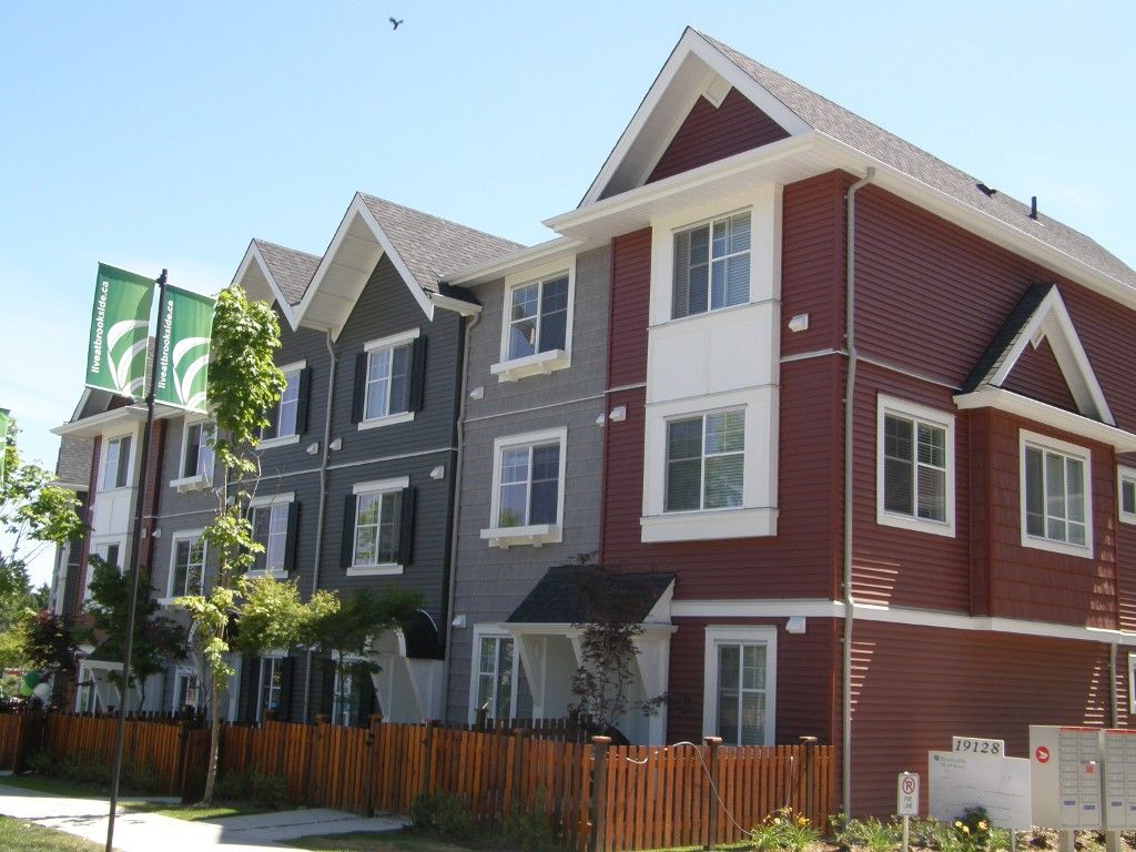 Main Photo: #36-19128-65 in Langley, B. C.: Townhouse  (Langley) 