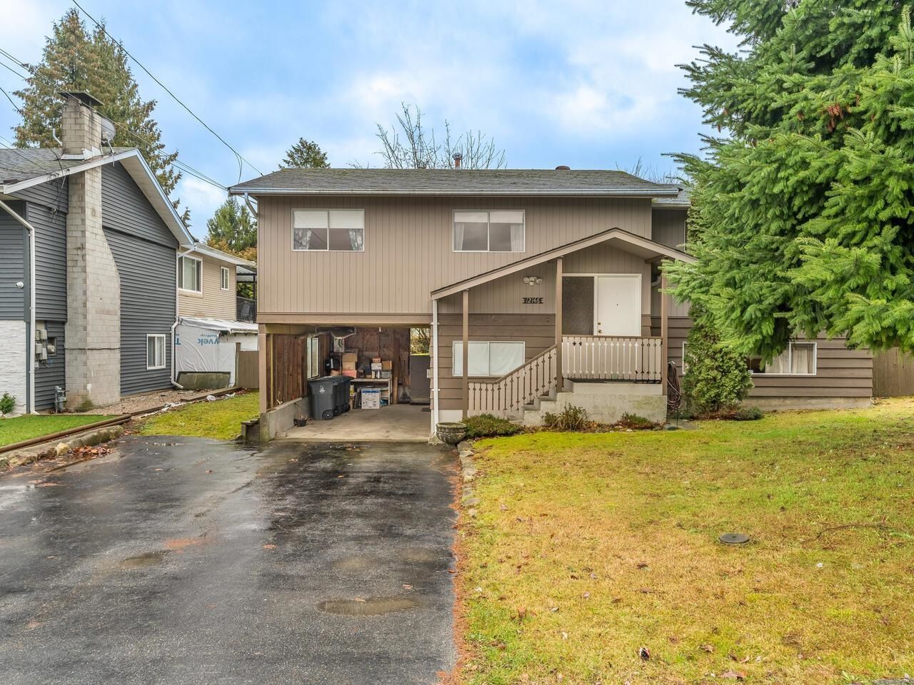 Main Photo: 12146 95A Avenue in Surrey: Queen Mary Park Surrey House for sale : MLS®# R2747887