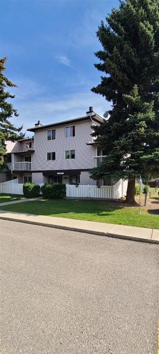 Photo 16: 5 3800 Fonda Way SE in Calgary: Forest Heights Row/Townhouse for sale : MLS®# A1253720