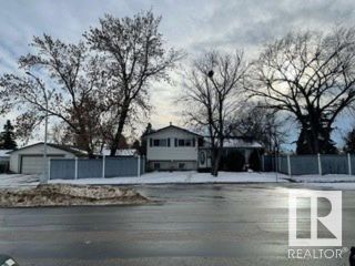 Main Photo: 3315 113 Avenue in Edmonton: Zone 23 House for sale : MLS®# E4371110