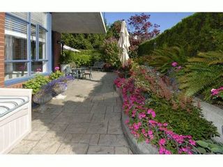 Photo 1: # 101 1725 BALSAM ST in Vancouver: Kitsilano Condo for sale in "BALSAM HOUSE" (Vancouver West)  : MLS®# V968732