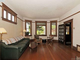 Photo 3: 615 Harbinger Ave in VICTORIA: Vi Fairfield West House for sale (Victoria)  : MLS®# 640370