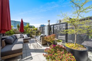 Main Photo: 305 428 W 8TH Avenue in Vancouver: Mount Pleasant VW Condo for sale in "XL-Lofts" (Vancouver West)  : MLS®# R2871608