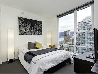Photo 8: 2301 131 REGIMENT Square in Vancouver: Downtown VW Condo for sale in "SPECTRUM 3" (Vancouver West)  : MLS®# V1091394