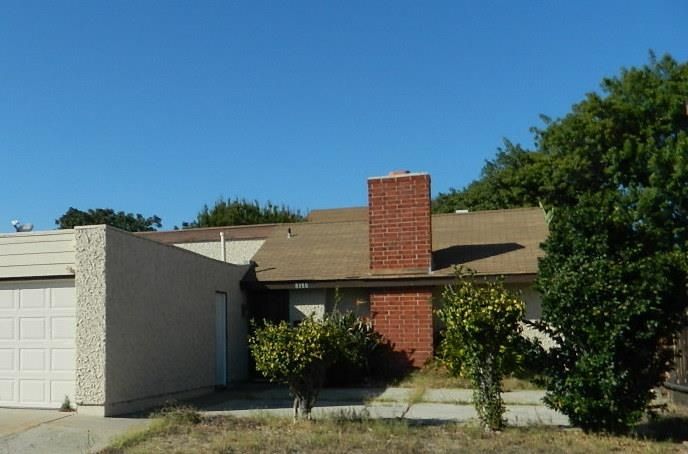 Main Photo: MIRA MESA House for sale : 3 bedrooms : 8380 Borealis in San Diego