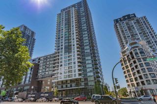 Photo 1: 1156 5515 BOUNDARY Road in Vancouver: Collingwood VE Condo for sale in "WALL CENTRE CENTRAL PARK - NORTH" (Vancouver East)  : MLS®# R2291552