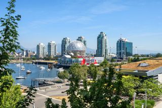 Photo 17: 501 118 ATHLETES Way in Vancouver: False Creek Condo for sale in "Shoreline" (Vancouver West)  : MLS®# R2713761