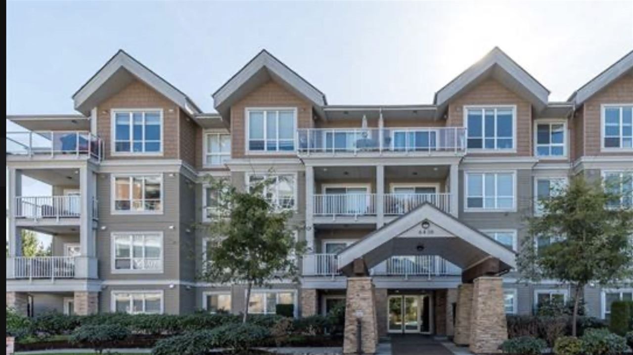 Main Photo: 303 6430 194 Street in Surrey: Clayton Condo for sale in "WATERSTONE" (Cloverdale)  : MLS®# R2425198
