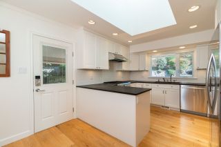 Photo 5: 2045 27TH Street in West Vancouver: Queens House for sale : MLS®# R2442969