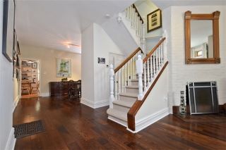 Photo 2: 470 Wellesley St, Toronto, Ontario M4X 1H9 in Toronto: Semi-Detached for sale (Cabbagetown-South St. James Town)  : MLS®# C3541128
